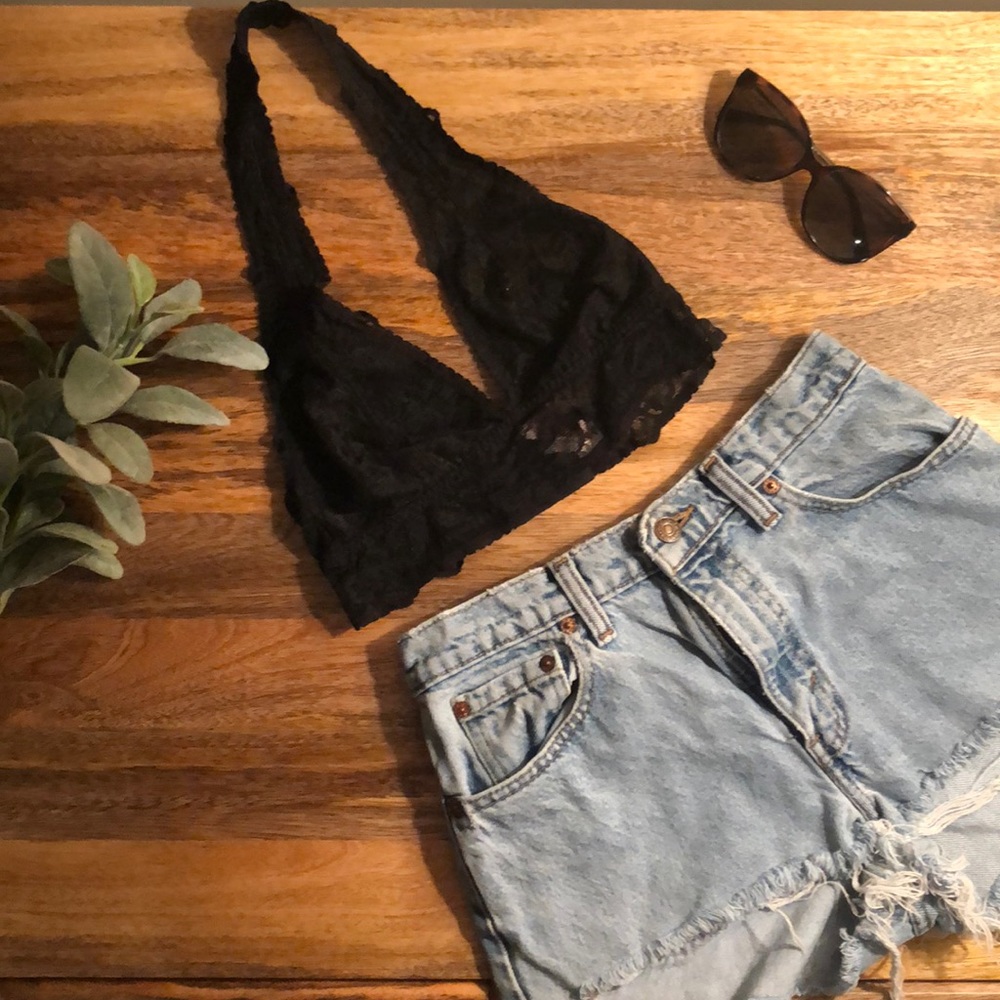 PINK floral lace halter bralette 🌸